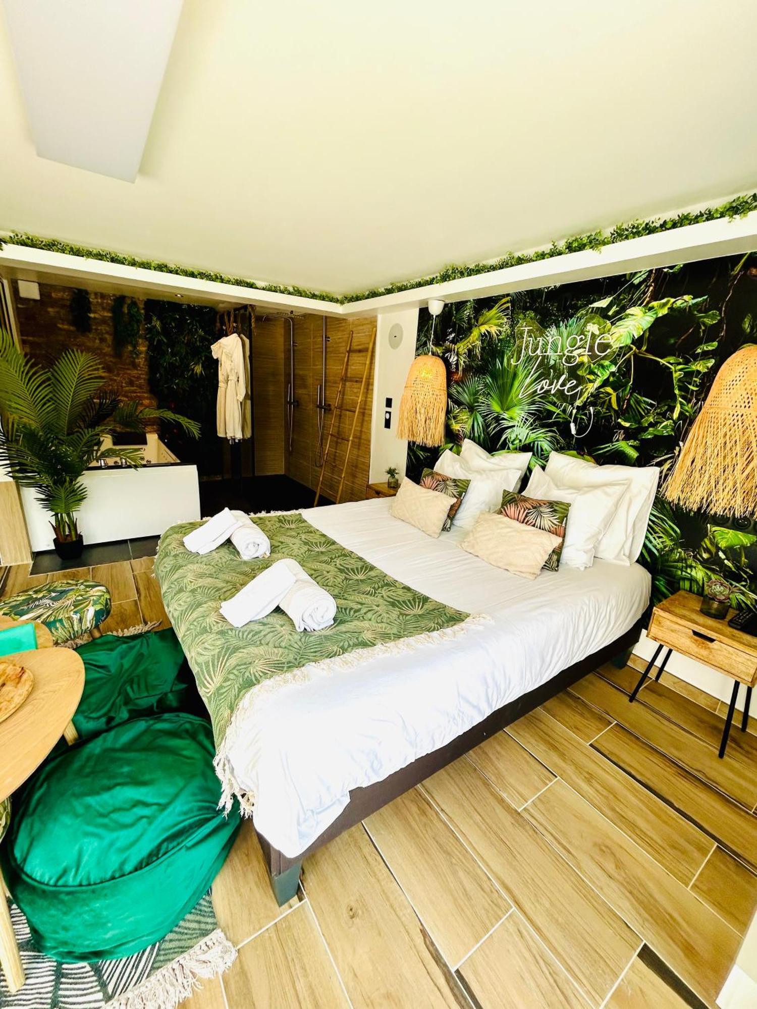 Jungle Avec Balneo A 10 Min De Disneyland Paris Apartment Serris