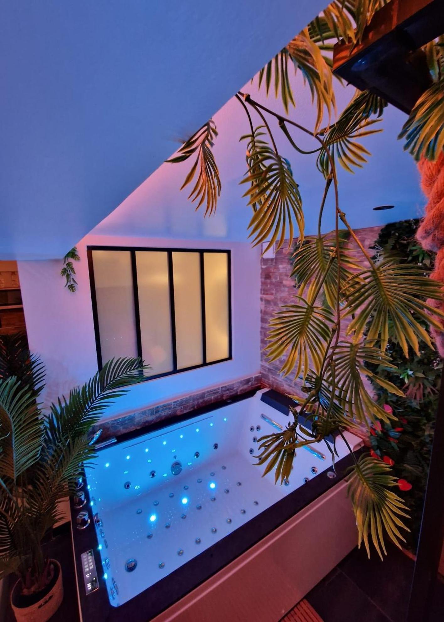 Apartment Jungle Avec Balneo A 10 Min De Disneyland Paris